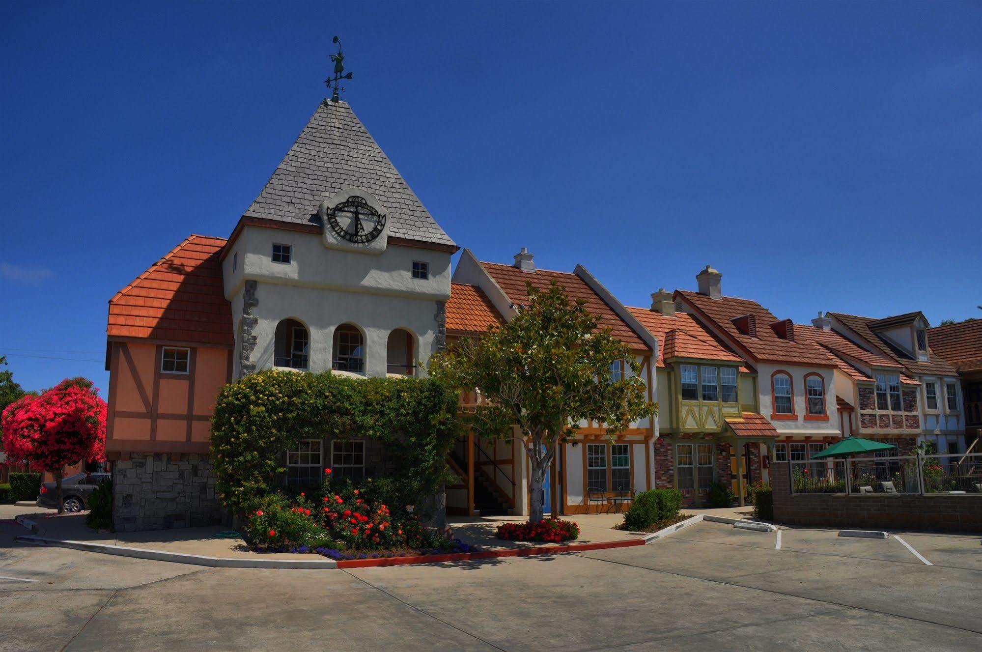 Royal Copenhagen Inn Solvang
